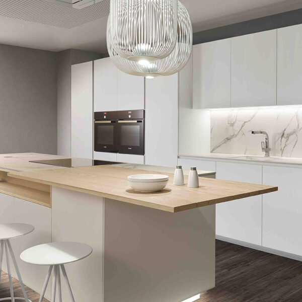 Serie 1250 – Luminosidad Escandinava y Diseño Multidimensional