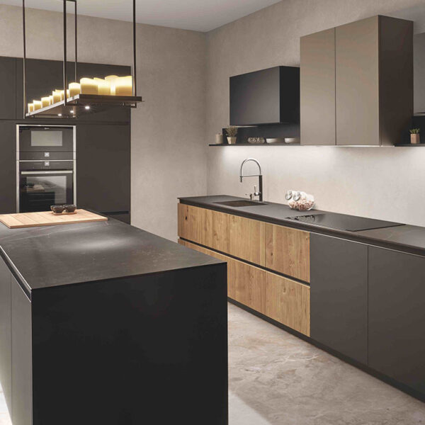Serie 7650 – Estilo Industrial de Lujo y Arquitectura de Volúmenes
