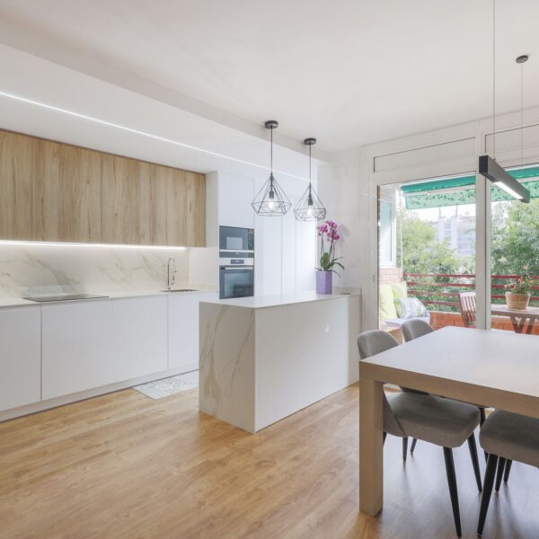 Cocina Integral "Clara & Luminosa" – Estilo Nórdico Moderno